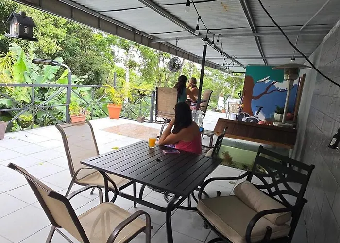 At Alexas Nature House * Nuevo Arenal